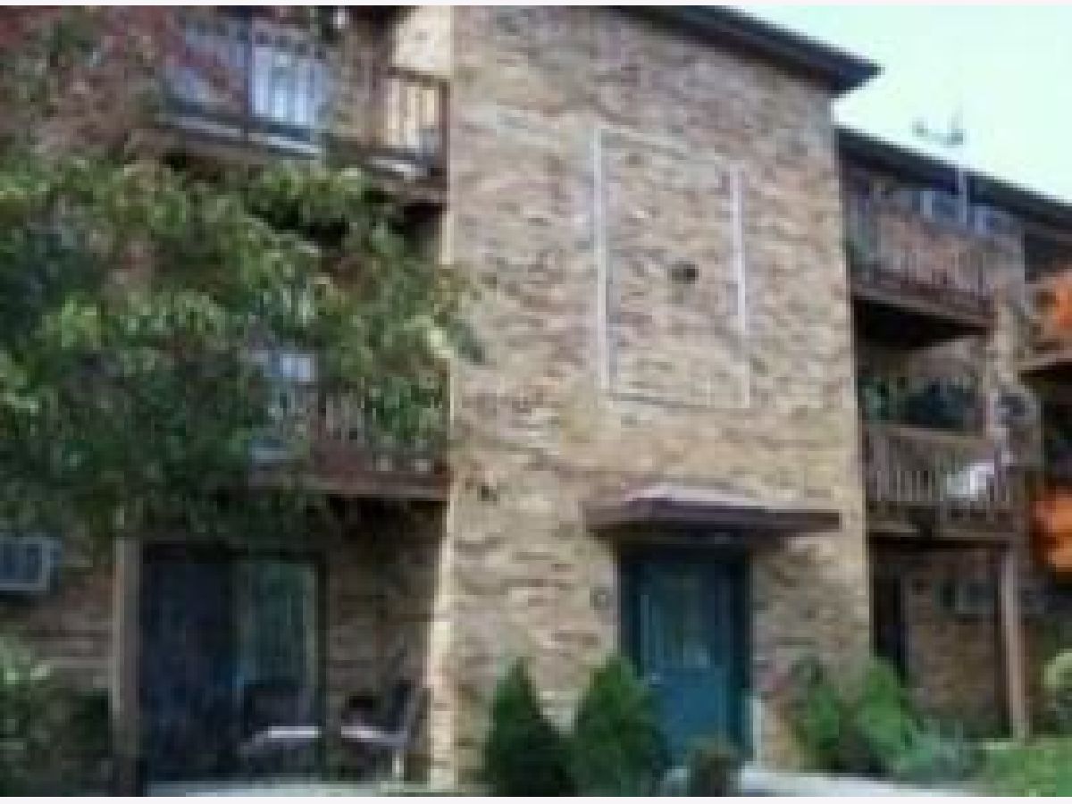 Condominiums Sold Windsor Court Palatine Illinois, 1364 Geneva