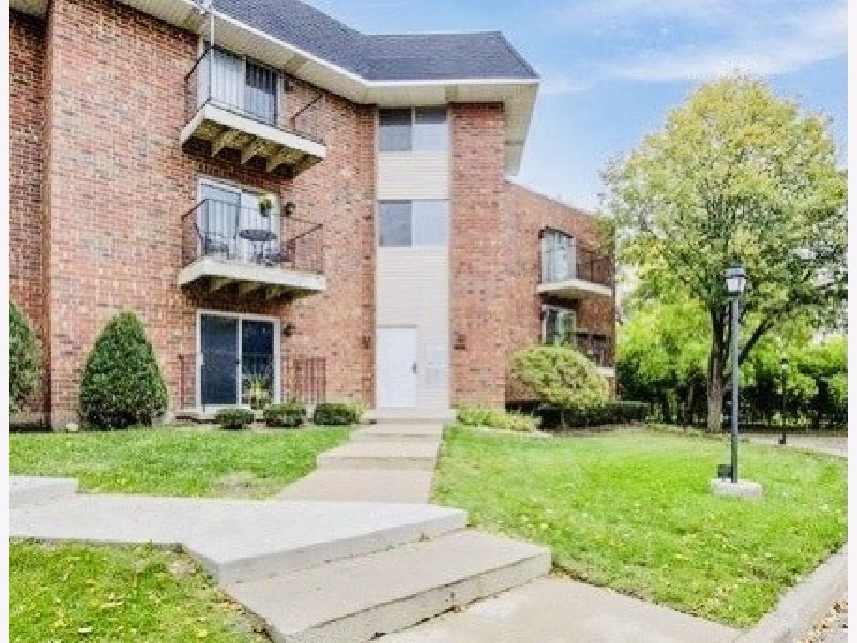 Condos & Townhomes Sold Park Place Arlington Heights Illinois, 1730 Arlington Heights