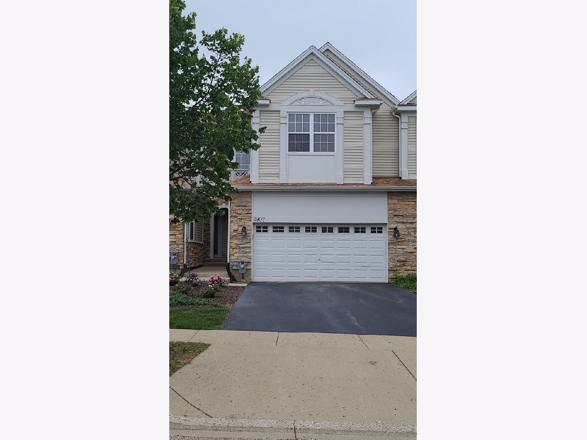 Townhomes Rented Winding Creek Algonquin Illinois, 2907 Talaga