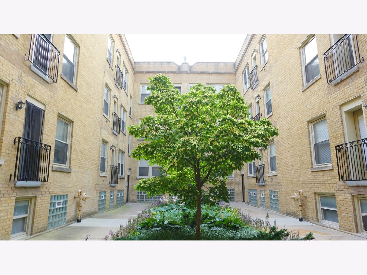 Condominiums Sold Bernard Court Chicago Illinois, 4712 Bernard