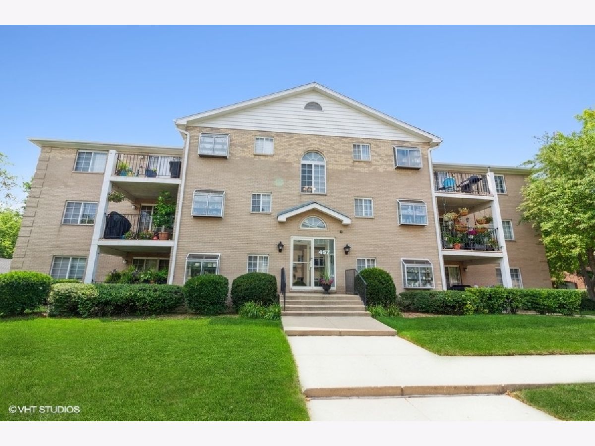 Condominiums Rented Valley Condominiums Naperville Illinois, 457 Valley