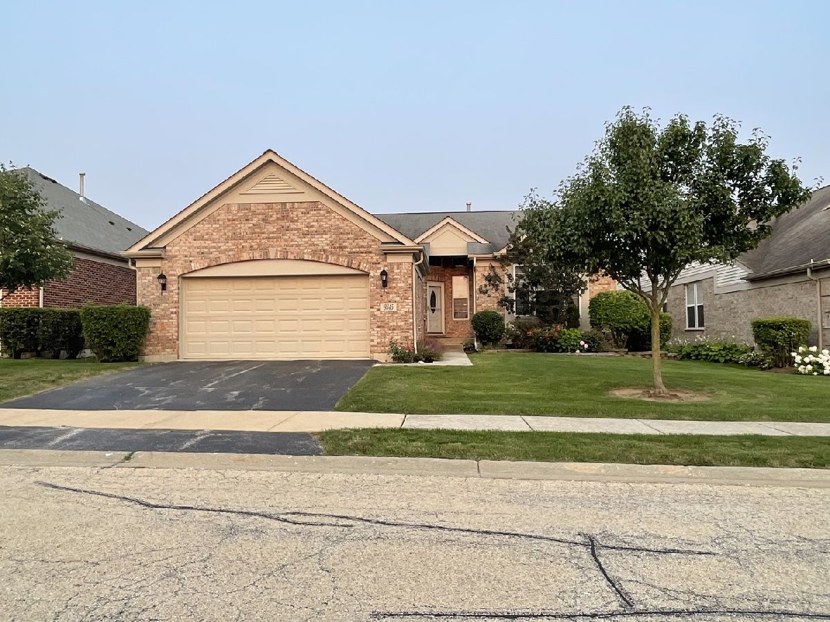 Homes & Townhomes Sold Southmoor Country Club Orland Park Illinois, 9345 Dunmore