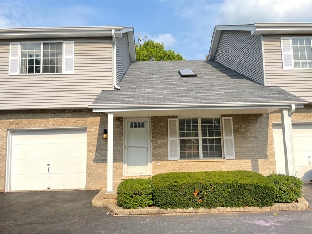 Townhomes & Condos Sold Emerald Shores Aurora Illinois, 3535 Princeton