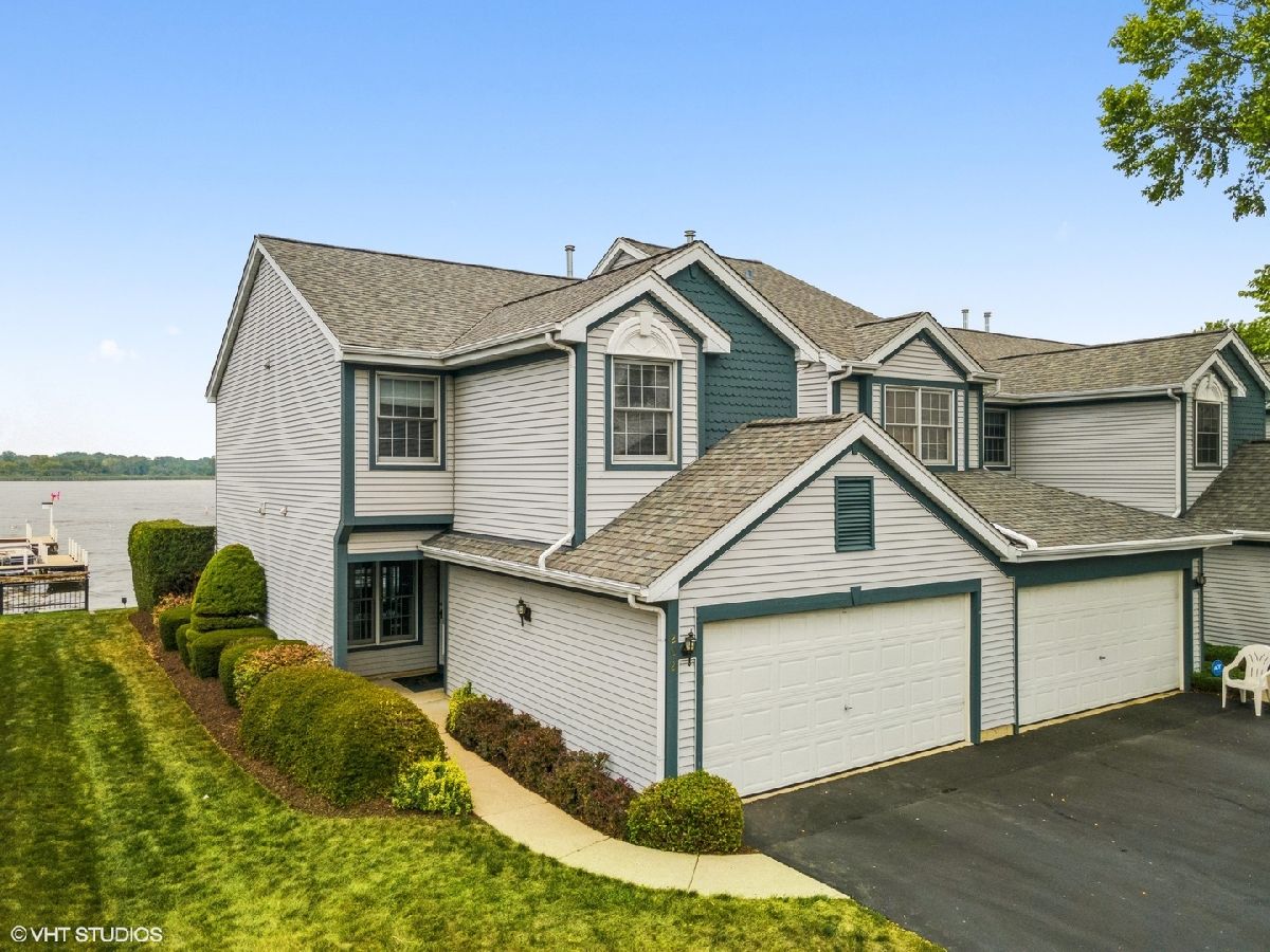 Townhomes Sold Leisure Point Resort Fox Lake Illinois, 202 Richard