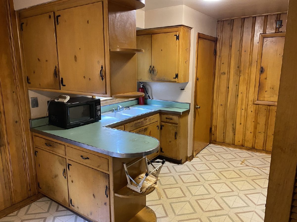 Homes Sold South Shore Gardens Chicago Illinois, 8947 Oglesby