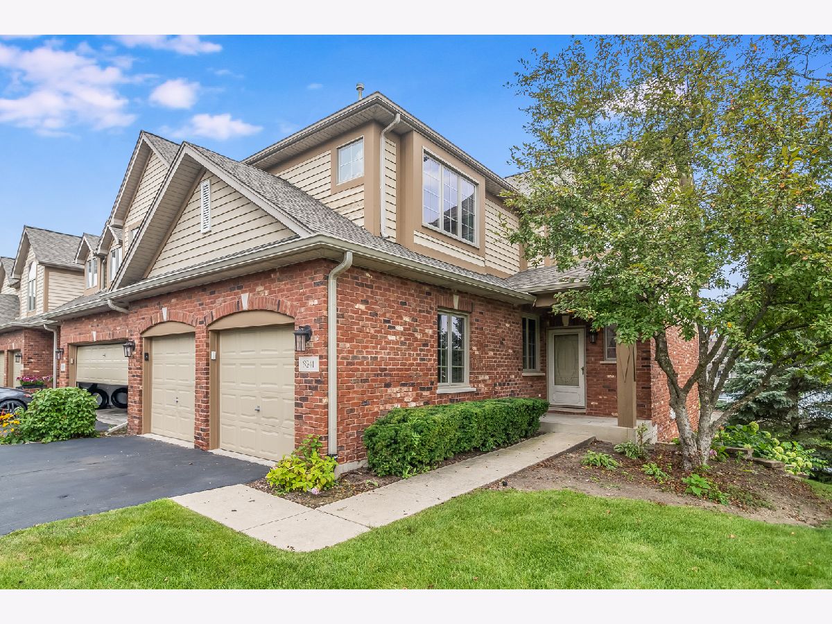 Homes & Townhomes Rented Thunder Ridge New Lenox Illinois, 3241 Lightning