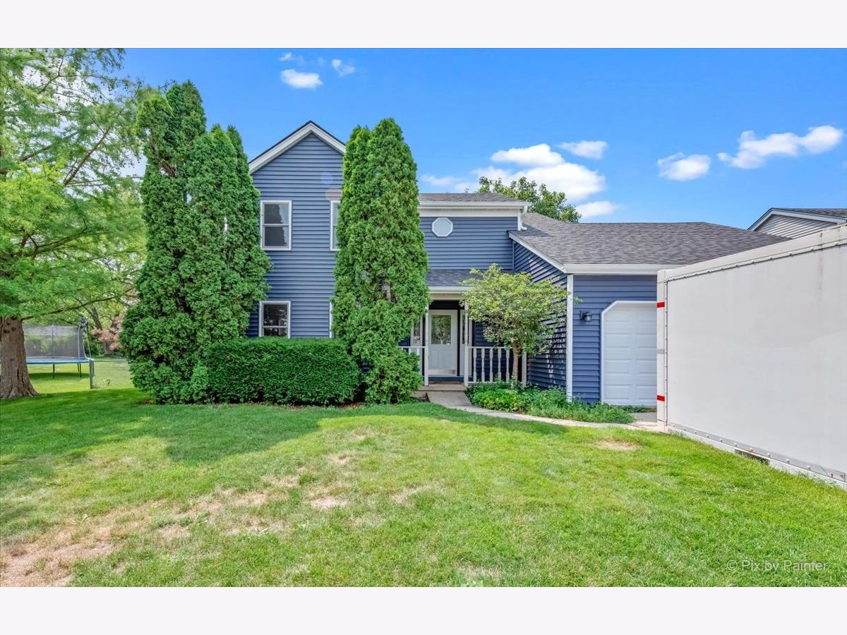 Homes & Townhomes Sold Bent Tree Village Elgin Illinois, 1020 Blackhawk