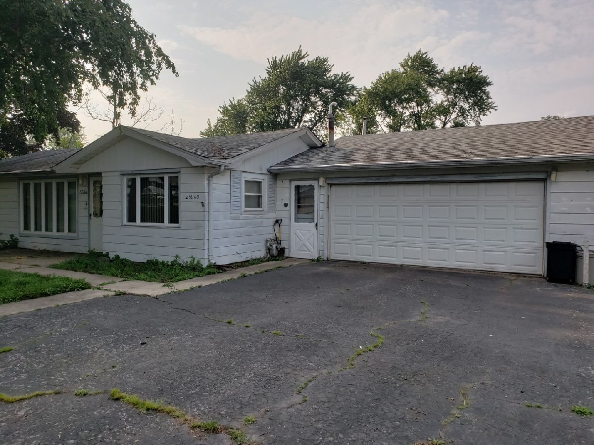 Homes Sold Balmoral Heights Crete Illinois, 25940 Countess