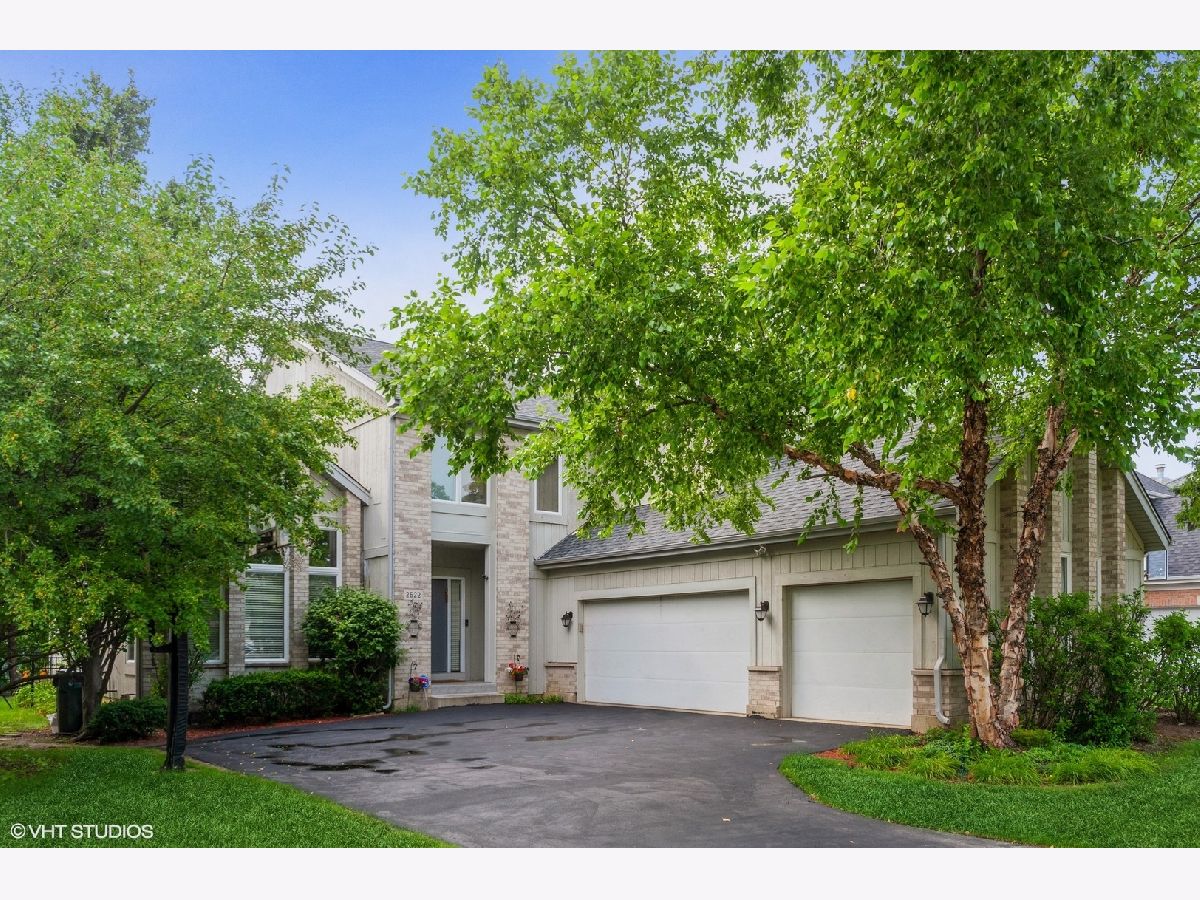 Homes Rented Stonegate Northbrook Illinois, 2522 Steven