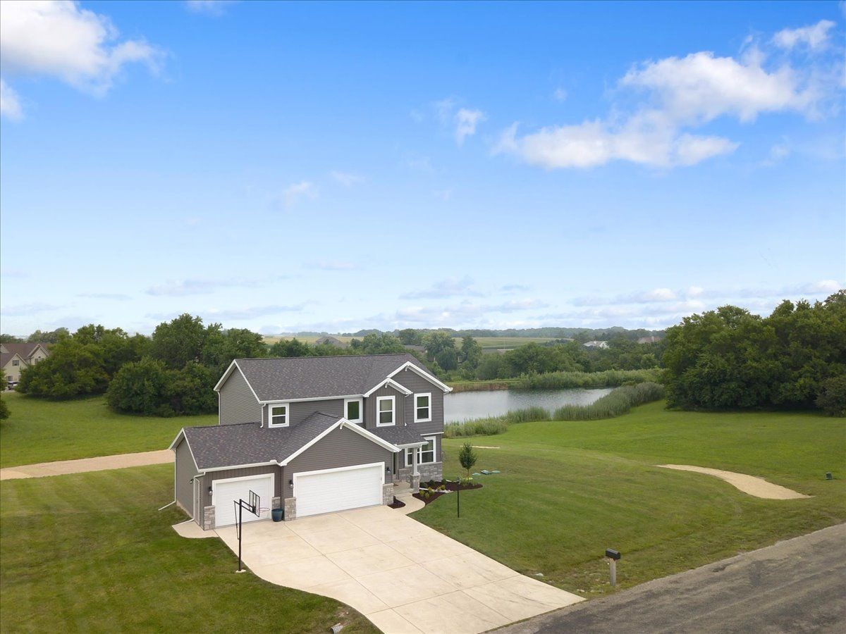 Homes Sold Wolf Run El Paso Illinois, 1 Big Timber