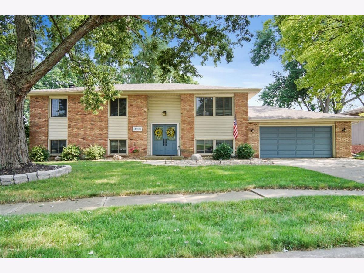 Homes Sold Den 2 North Normal Illinois, 1300 Heritage