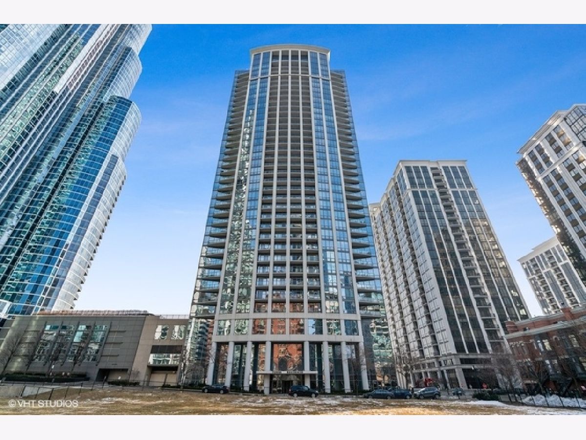 Condominiums Rented Museum Park Tower Iv Chicago Illinois, 1235 Prairie