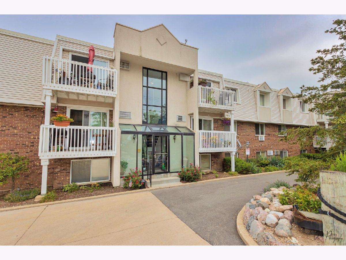 Condominiums Sold Lakeside Condos Wauconda Illinois, 155 Mill