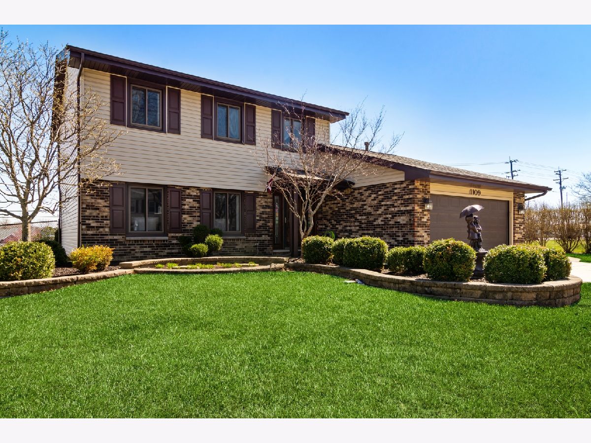Homes Sold Kingsport Village Schaumburg Illinois, 1109 Point