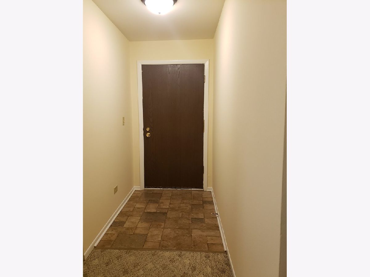Condominiums Sold Glencove Estates Glenview Illinois, 1026 Castilian