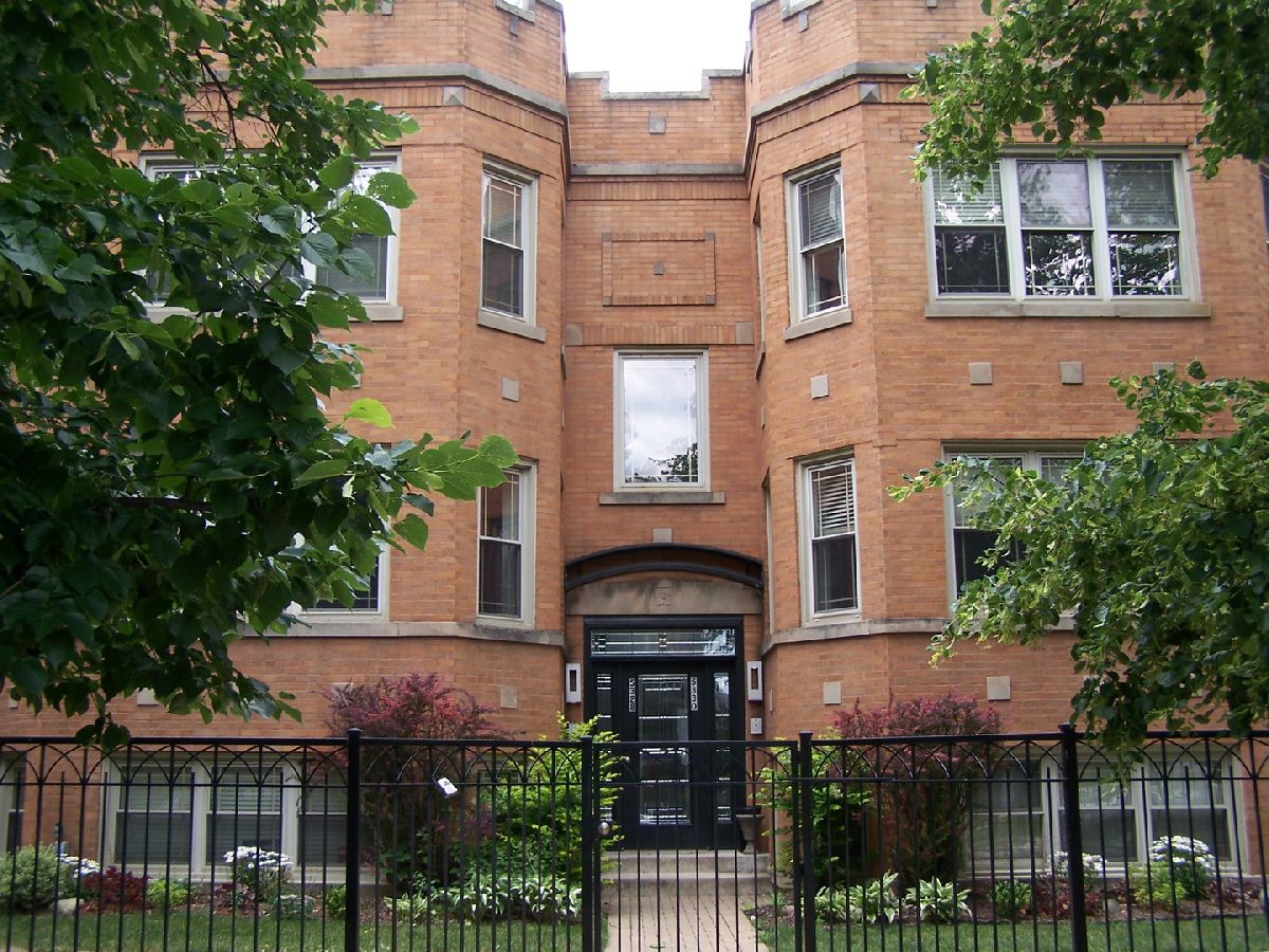 Condos & Townhomes Sold North Park Square Condo Chicago Illinois, 5328 Sawyer