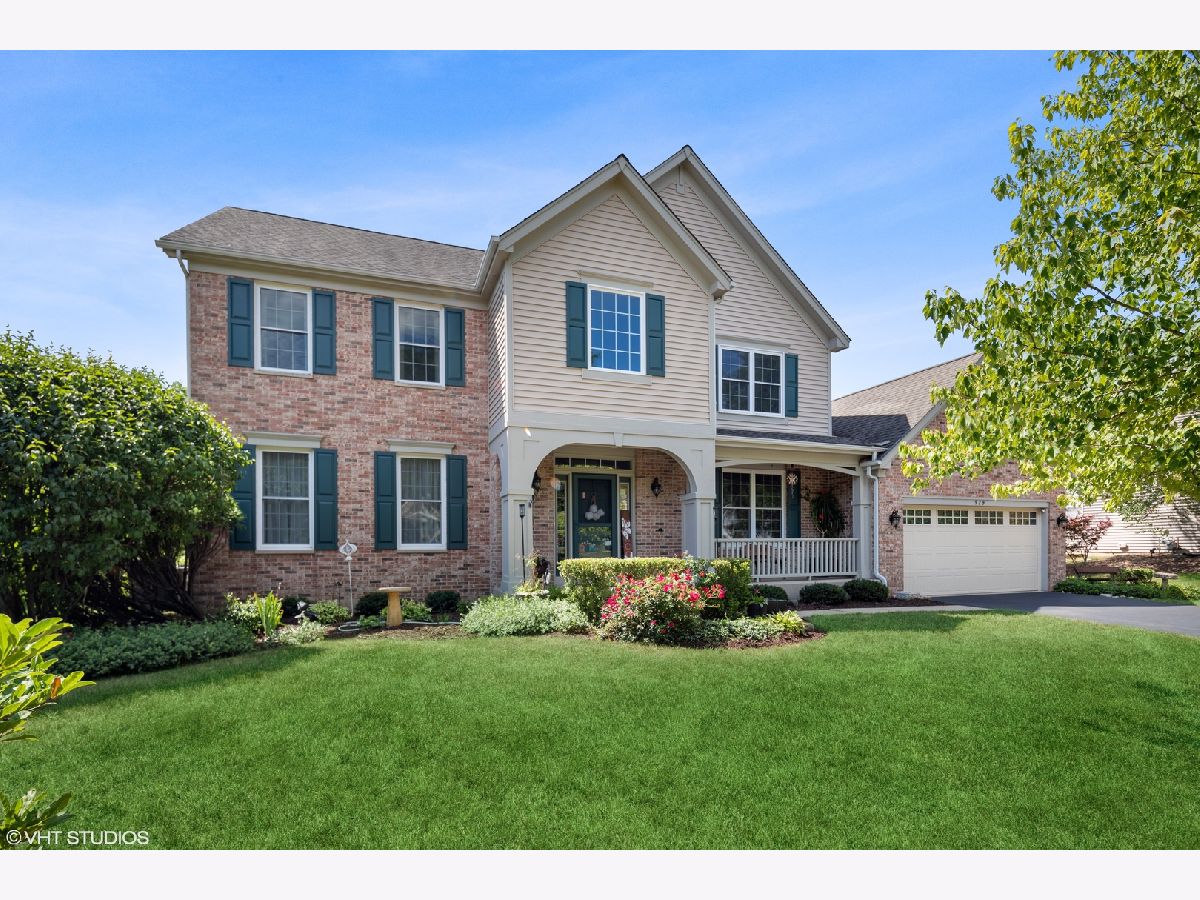 Homes Sold Fairhills Of Canterfield West Dundee Illinois, 929 Angle Tarn