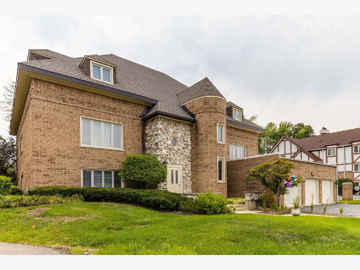 Condos & Townhomes Sold Ballantrae Northbrook Illinois, 720 Ballantrae
