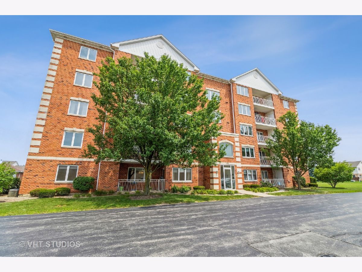 Foxwoods Oak Lawn IL, Condos & Townhomes & Homes For Sale & For Rent