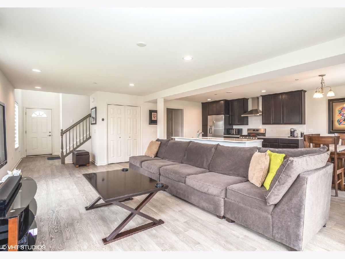 Townhomes Sold Gables Of Roselle Roselle Illinois, 579 Bobby Ann