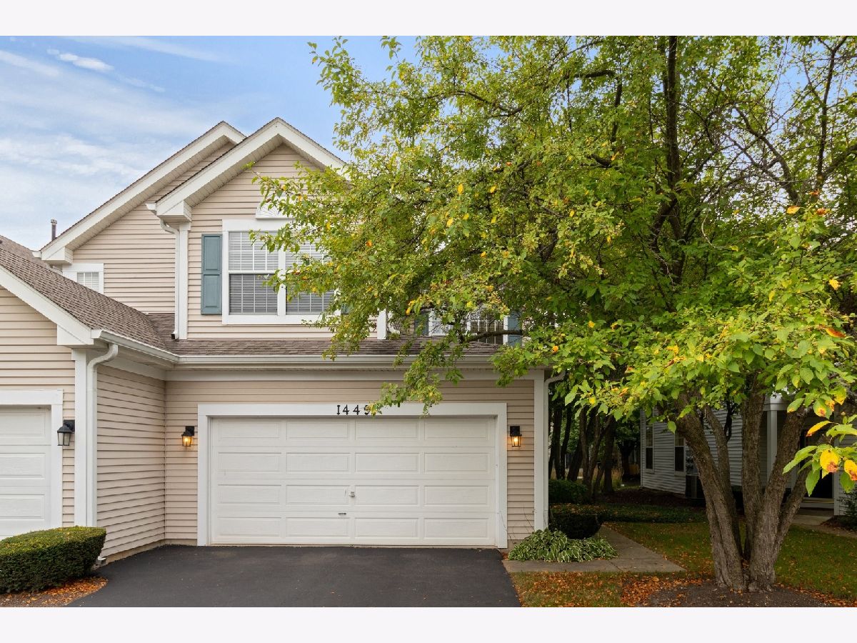 Townhomes & Condos Sold Tanglewood St Charles Illinois, 1449 Walnut Hill