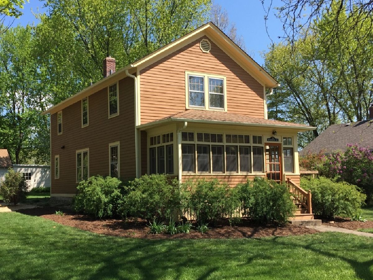 Homes & Condos & Townhomes Sold Fox River Woodlands Geneva Illinois, 27 School