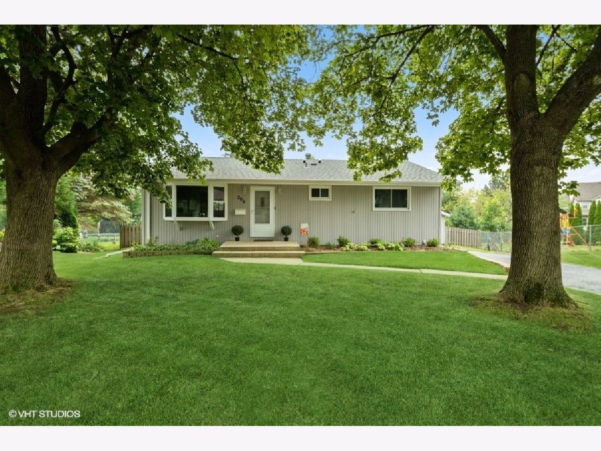 Homes Sold Lake Zurich Highlands Lake Zurich Illinois, 206 Dearborn