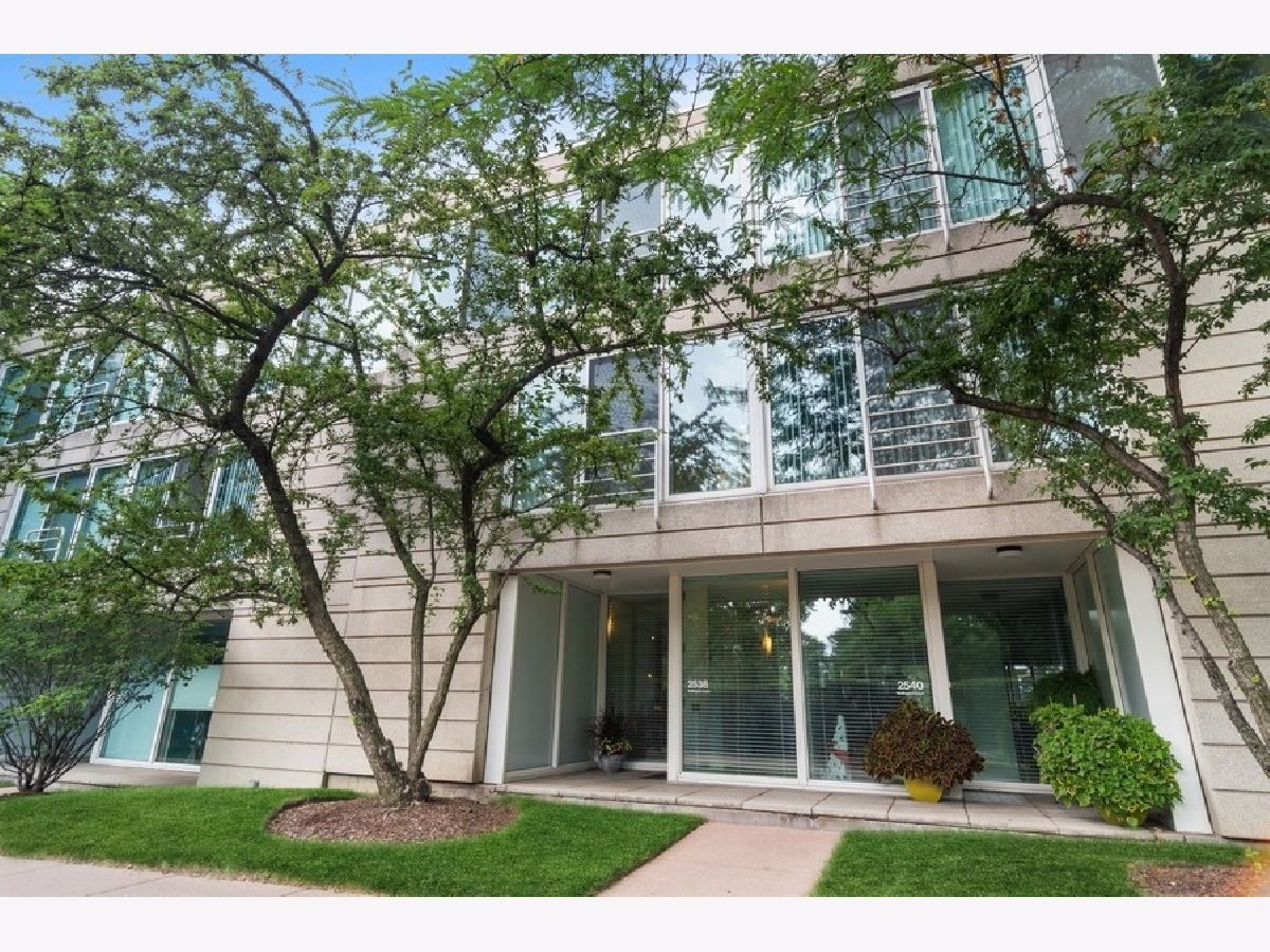 Townhomes & Condos Sold North Pointe Evanston Illinois, 2538 Wellington