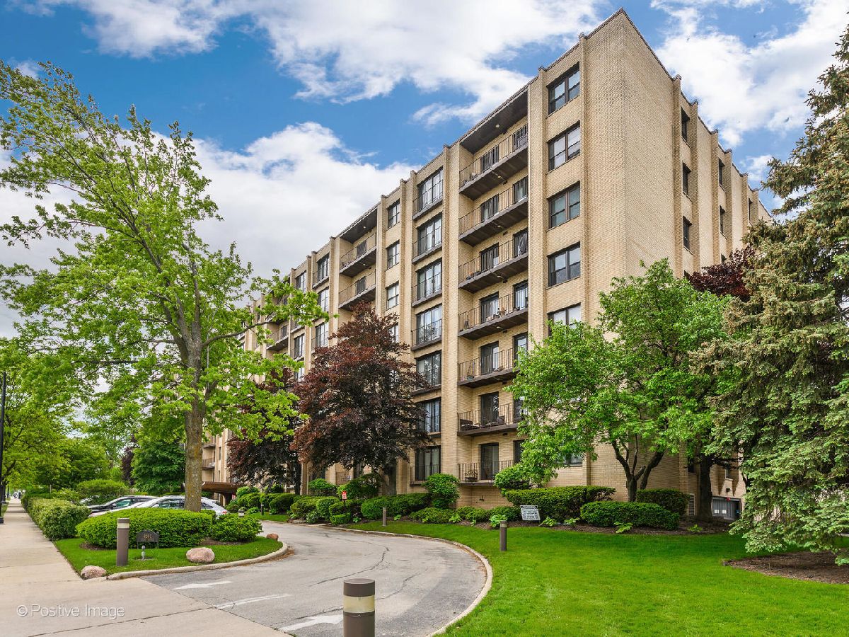 Condominiums Sold Lincolnwood Suites Lincolnwood Illinois, 4601 Touhy