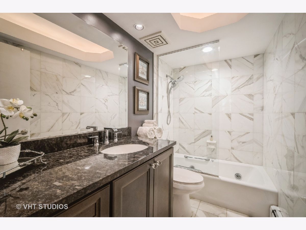 Condos & Townhomes Sold The Regency Deerfield Illinois, 1015 Deerfield