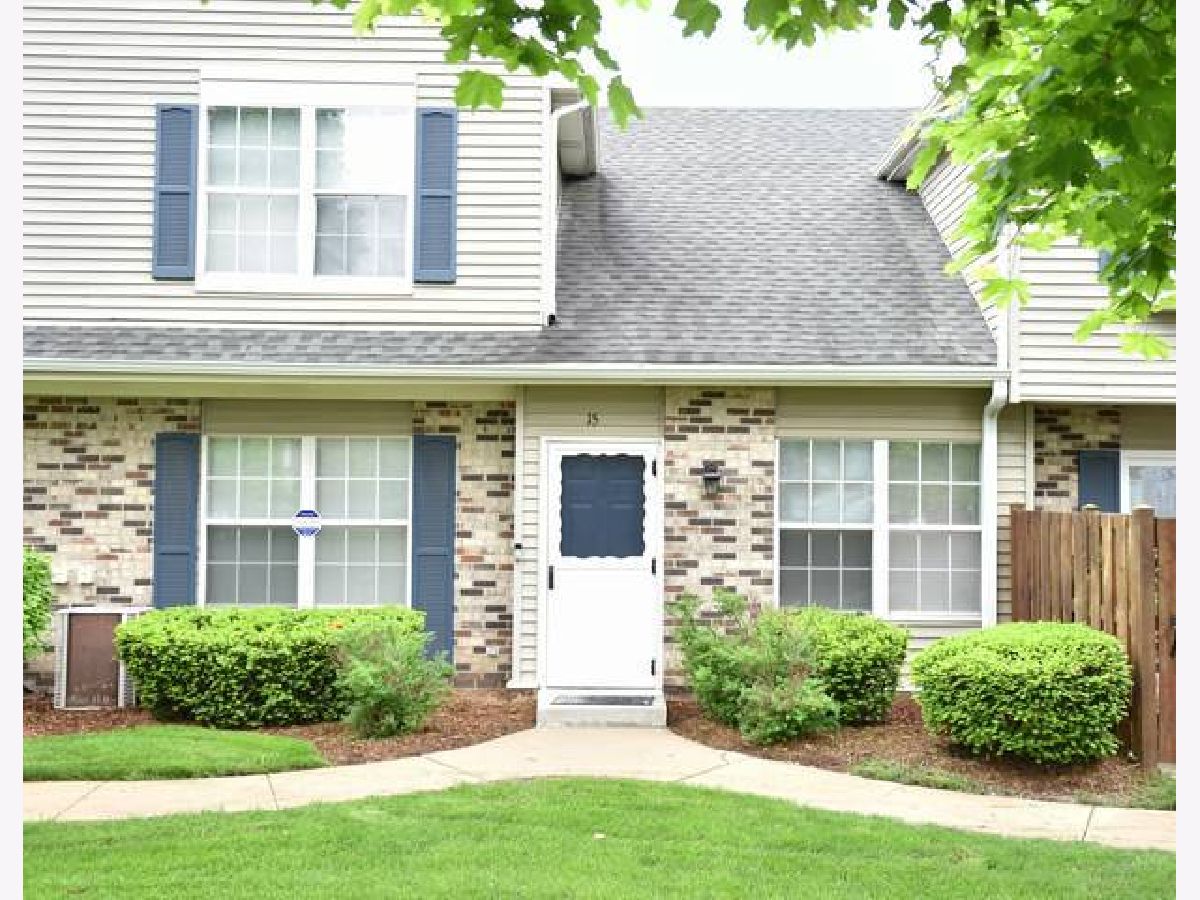 Townhomes Rented Le Jardin Buffalo Grove Illinois, 15 Le Jardin