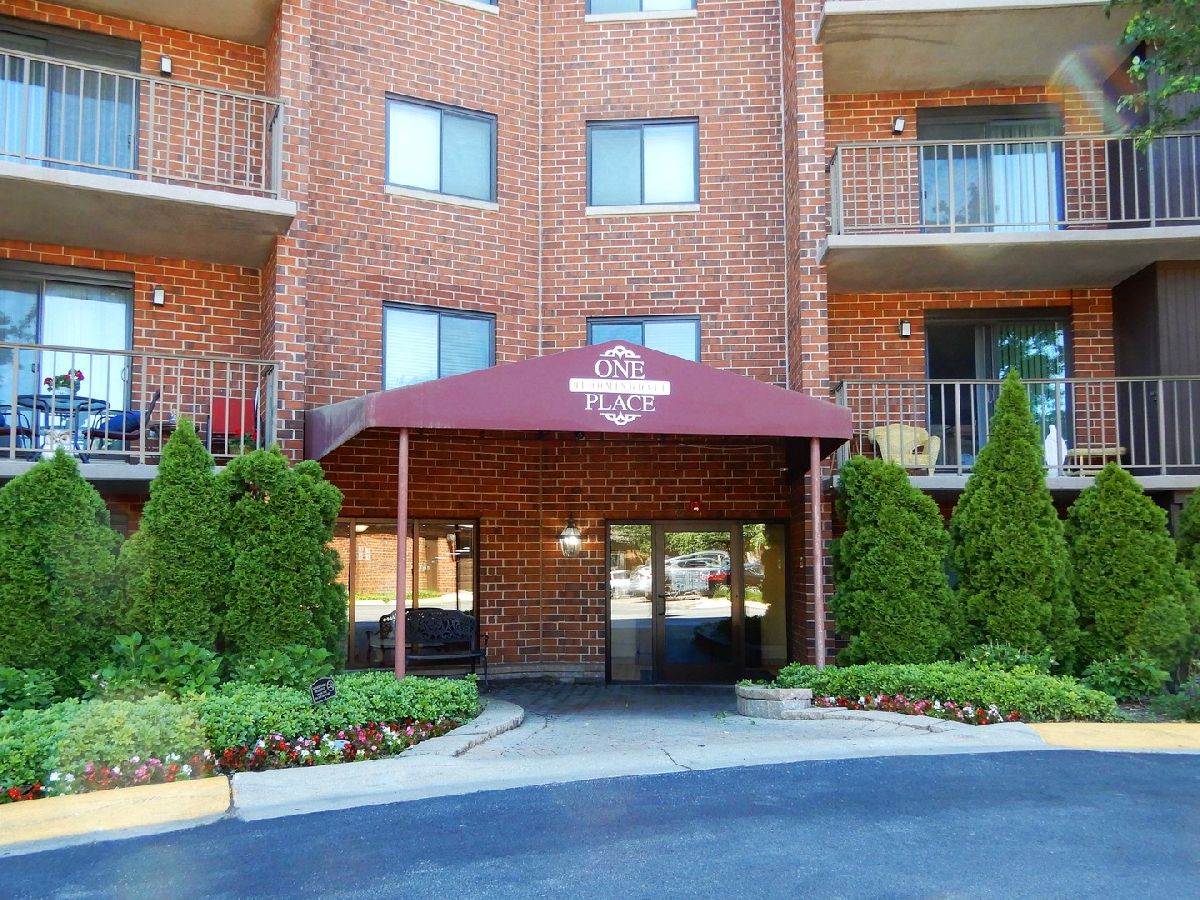 One Bloomingdale Place Bloomingdale IL, Condominiums For Sale & For