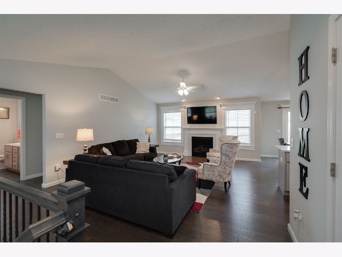 Homes Sold Meadowridge Lexington Illinois, 102 Prairie