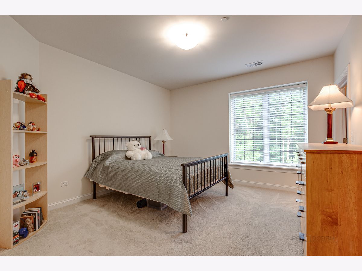 Condominiums Sold Amberley Woods Lake Forest Illinois, 1800 Amberley