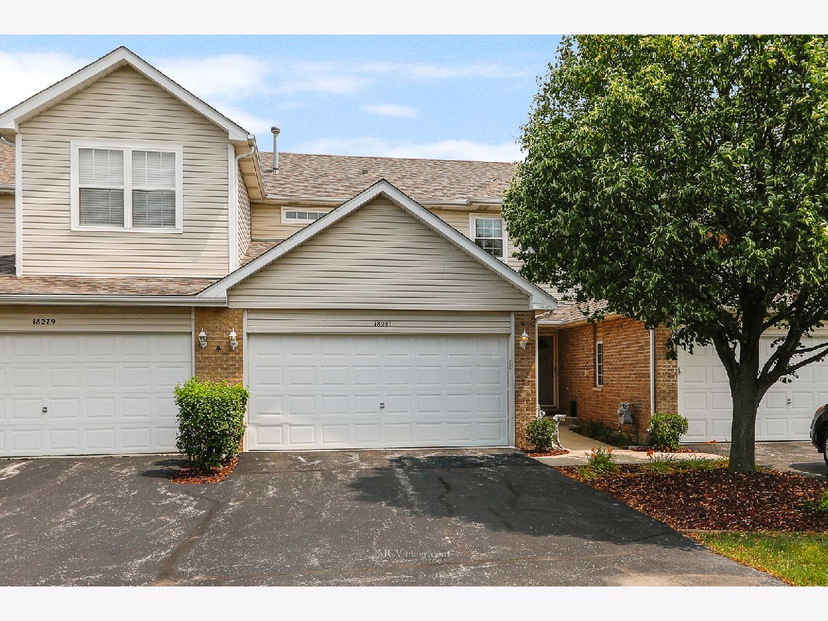 Townhomes & Homes Sold Townpointe Tinley Park Illinois, 18281 Kirby