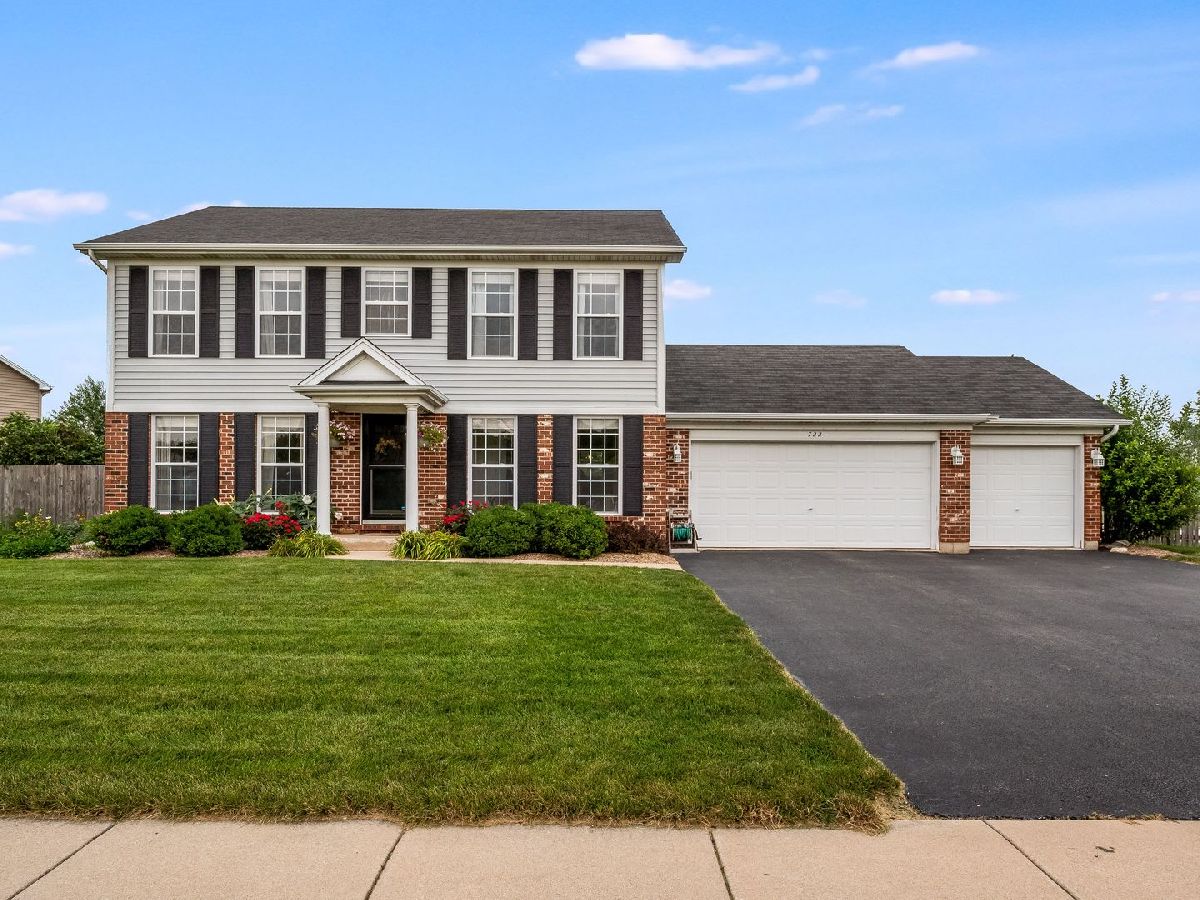 Homes & Condos & Townhomes Sold Knolls At Prairie Creek Dekalb Illinois, 722 Magnolia
