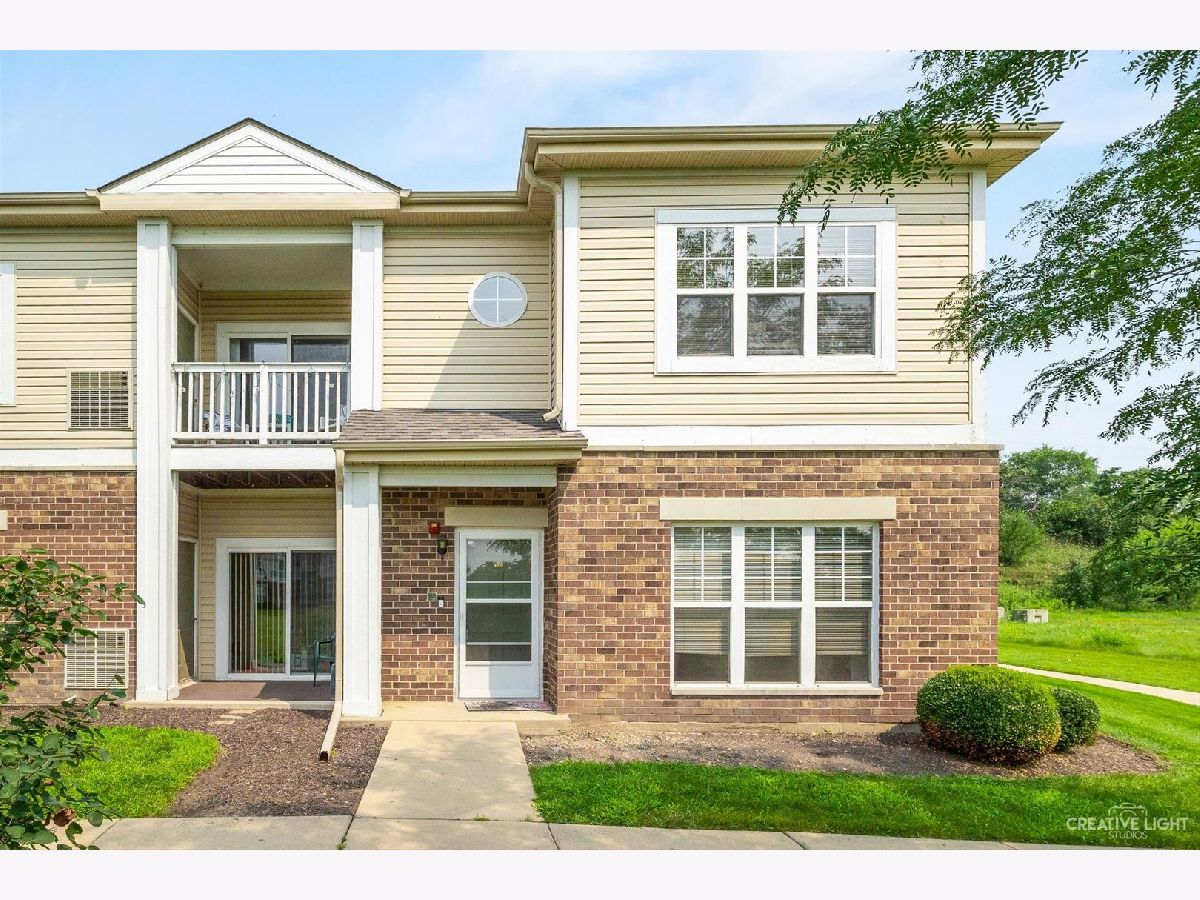 Condos & Townhomes Sold Pine Ridge Club Oswego Illinois, 630 Pineridge