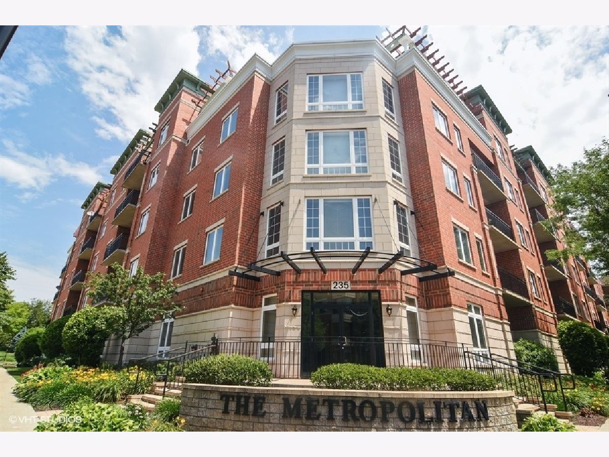 Condominiums Sold The Metropolitan Palatine Illinois, 235 Smith
