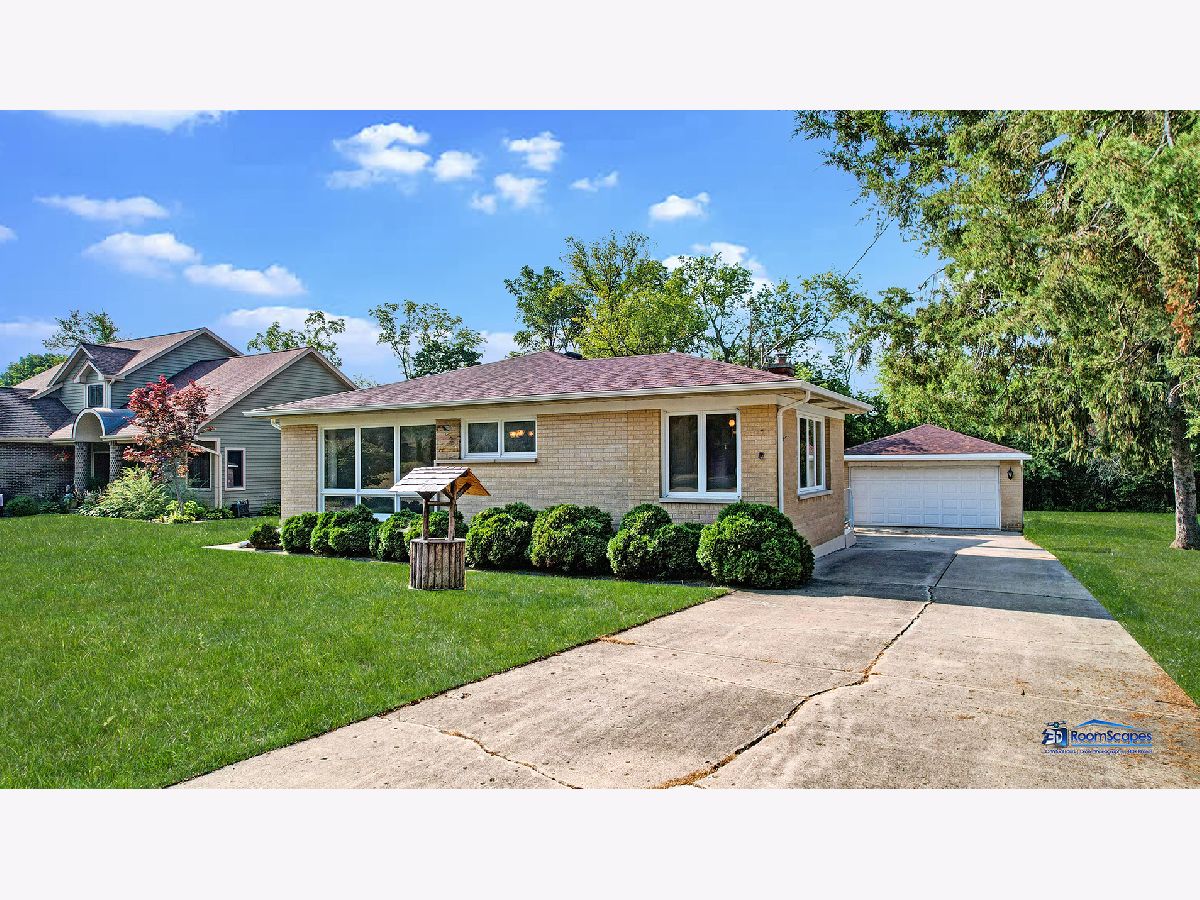 Homes Sold Crooked Lake Oaks Lake Villa Illinois, 21911 Linden