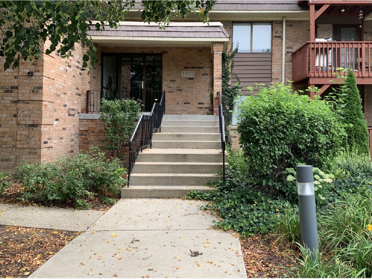 Condominiums Sold Acorn Woods Aurora Illinois, 1925 Tall Oaks