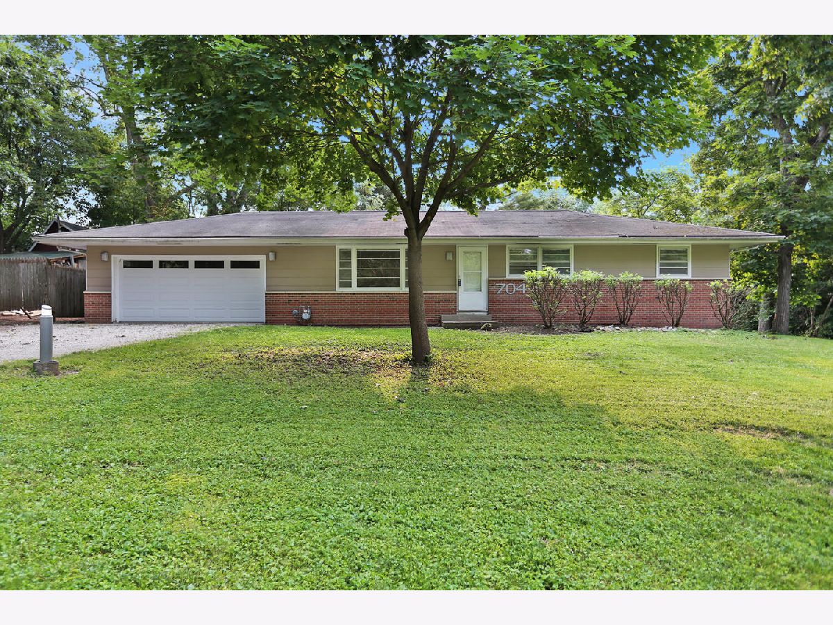 Homes Sold Colony Grove Mahomet Illinois, 704 Colony Grove