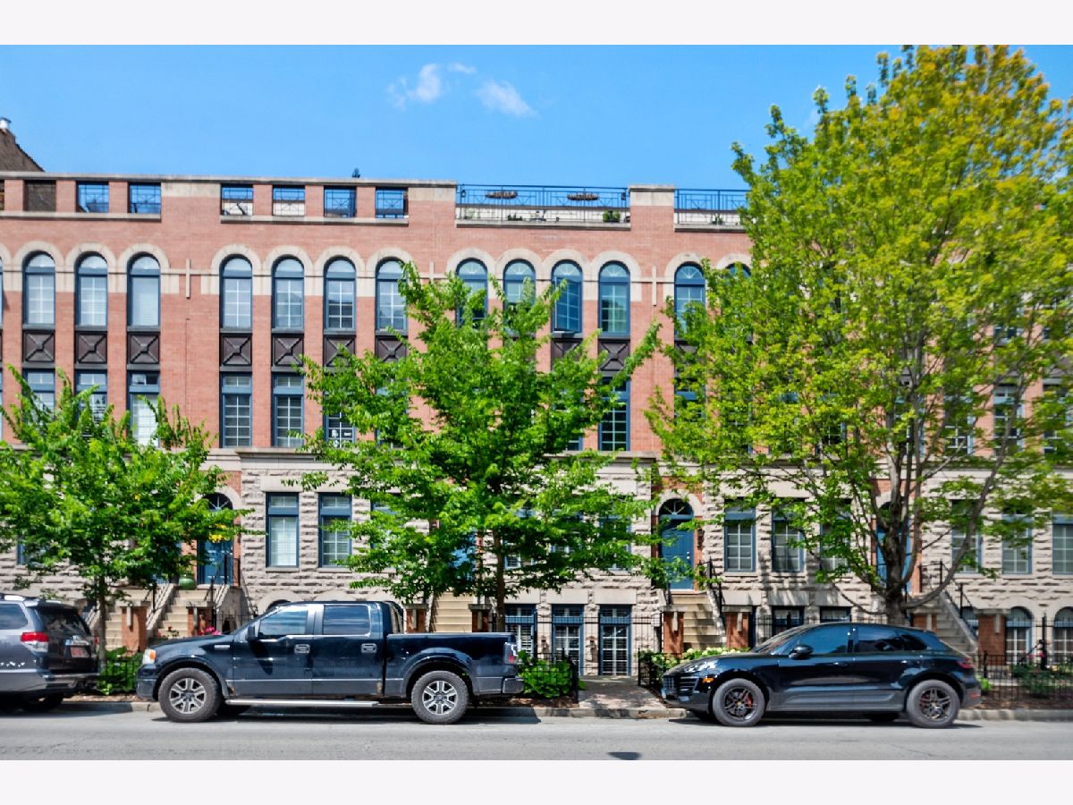 Townhomes & Condos Sold Tuxedo Park Chicago Illinois, 360 Huron