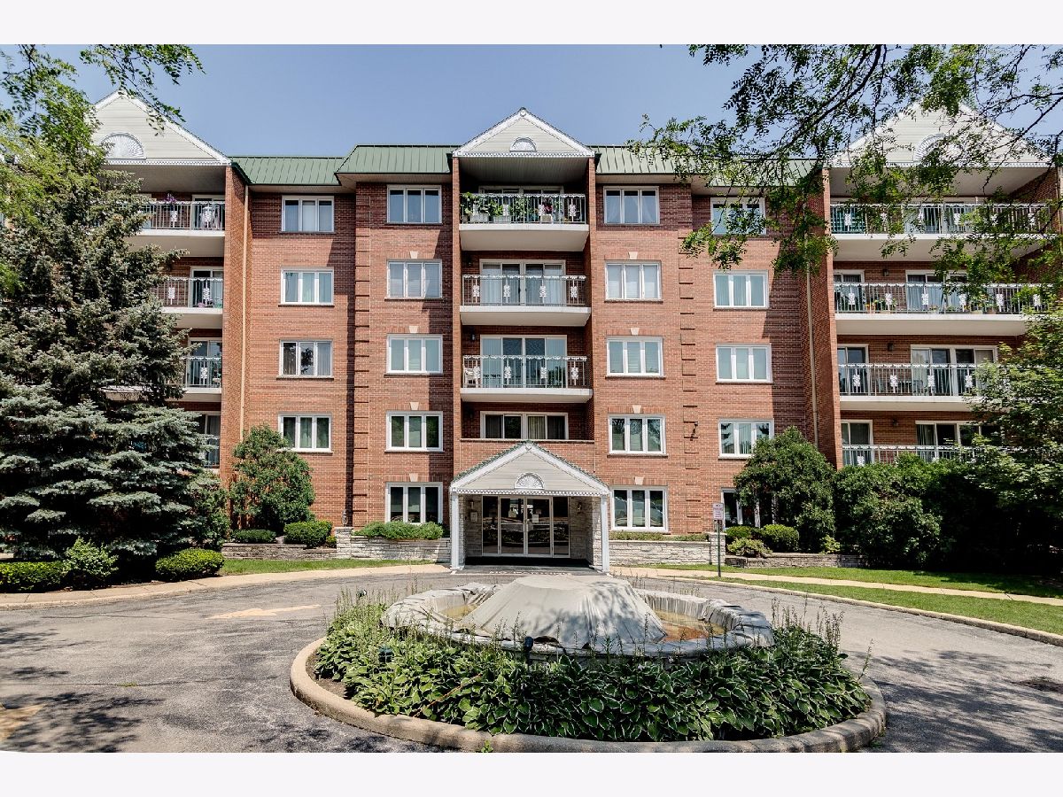 Condos & Townhomes Sold Fountain View Condominiums Niles Illinois, 6980 Touhy