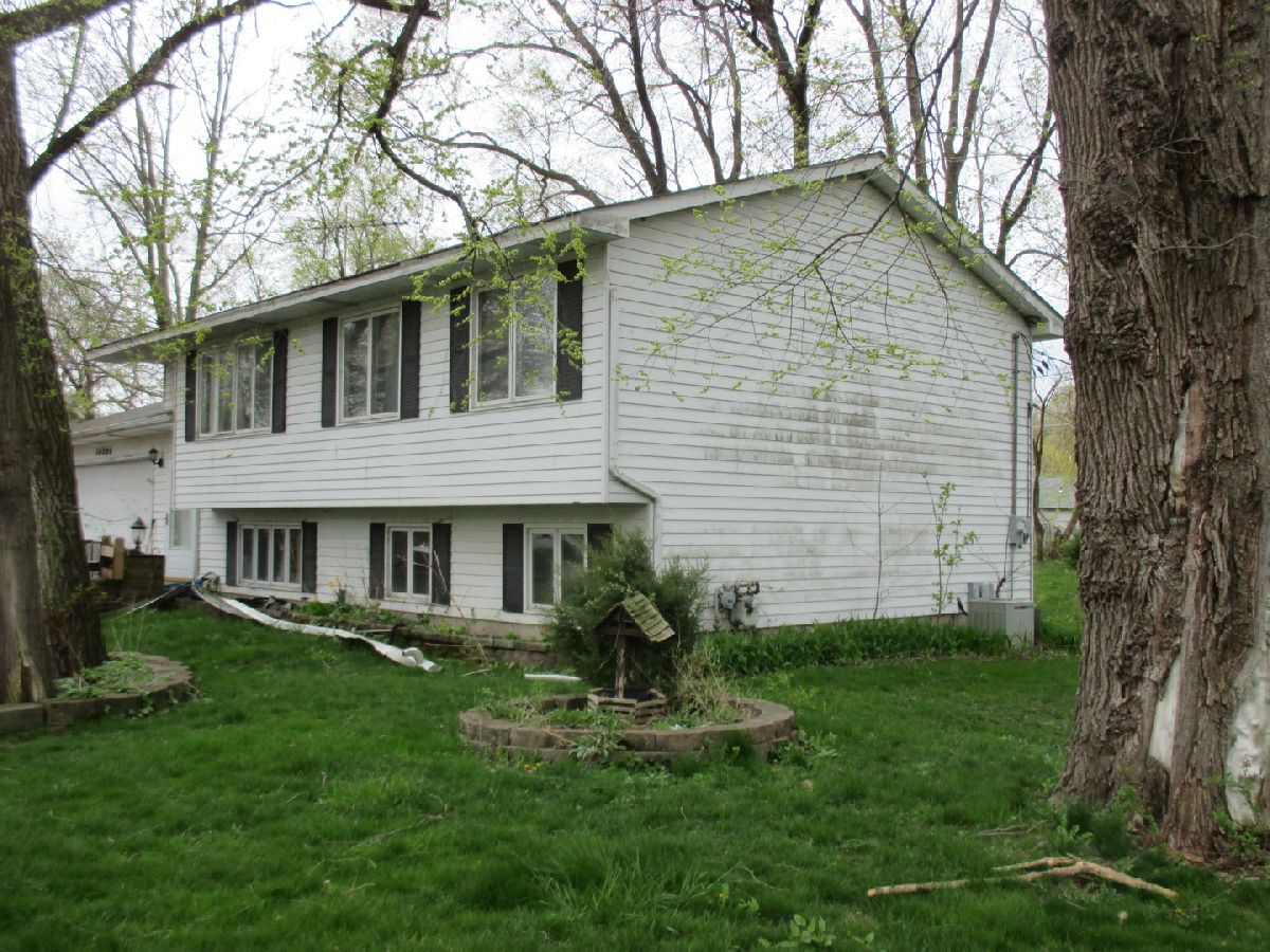 Homes Sold West Miltmore Lake Villa Illinois, 36886 Wildwood