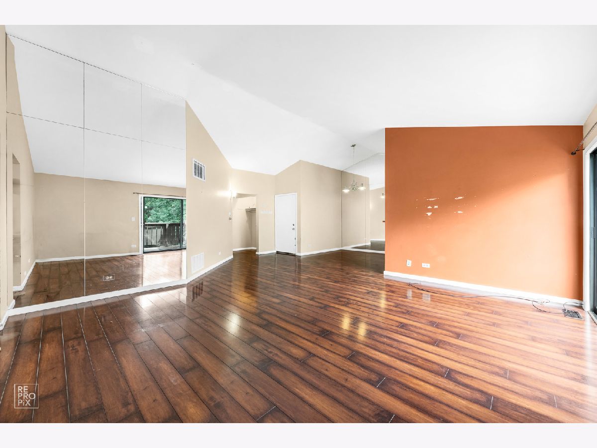 Condominiums Rented Deerpath Manor Palatine Illinois, 2291 Enlund