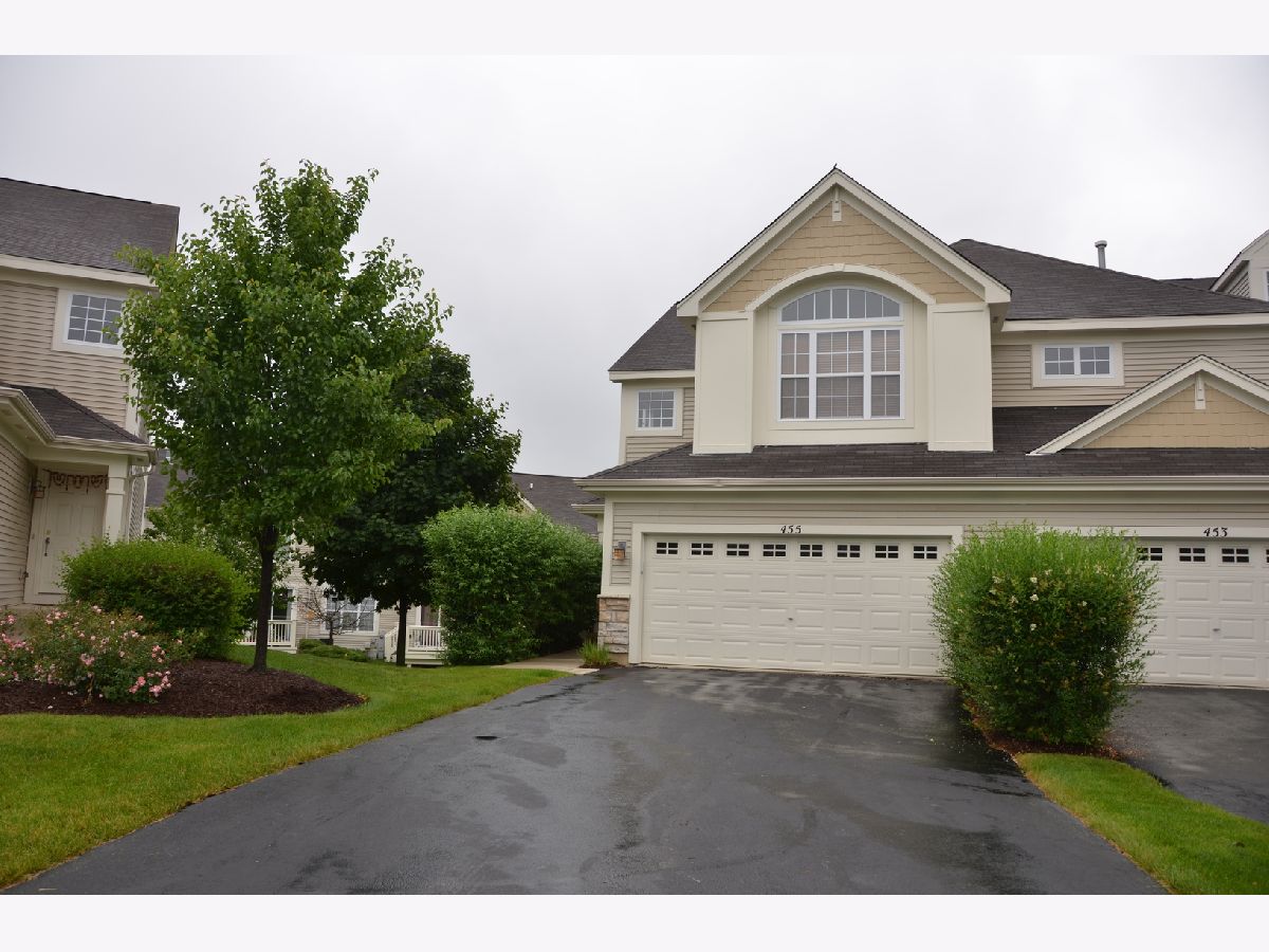 Townhomes Rented Woodland Lakes Aurora Illinois, 455 Vaughn