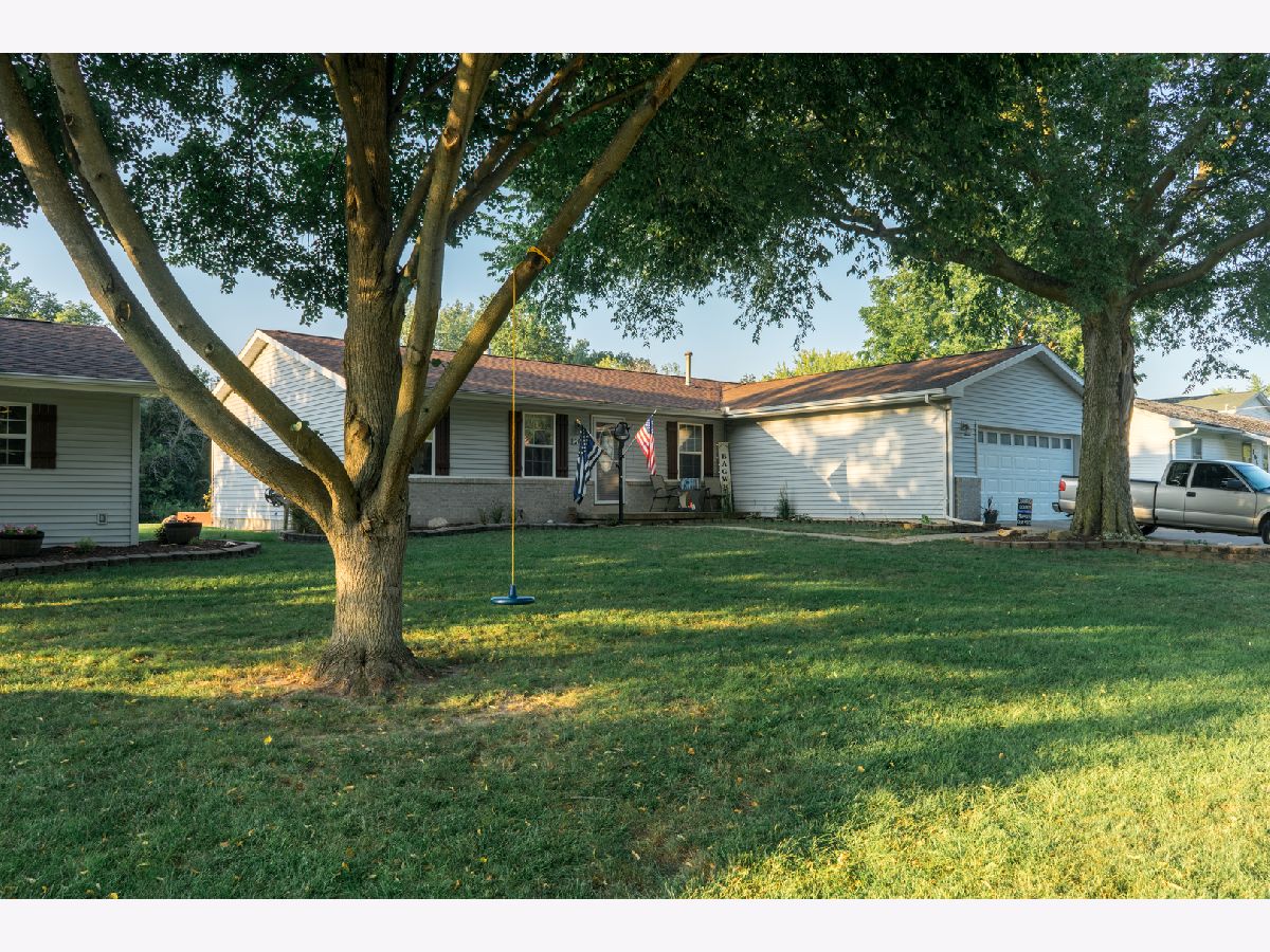 Homes Sold Orig Town Of St. Joseph St Joseph Illinois, 208 Sherman