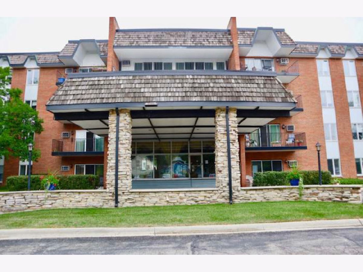Condominiums Sold Westbrook Downers Grove Illinois, 4225 Saratoga