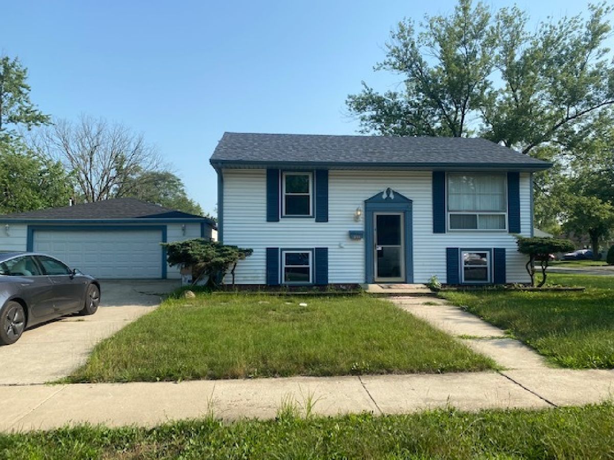 Homes Sold Glenwood Forest Glenwood Illinois, 214 Tulip