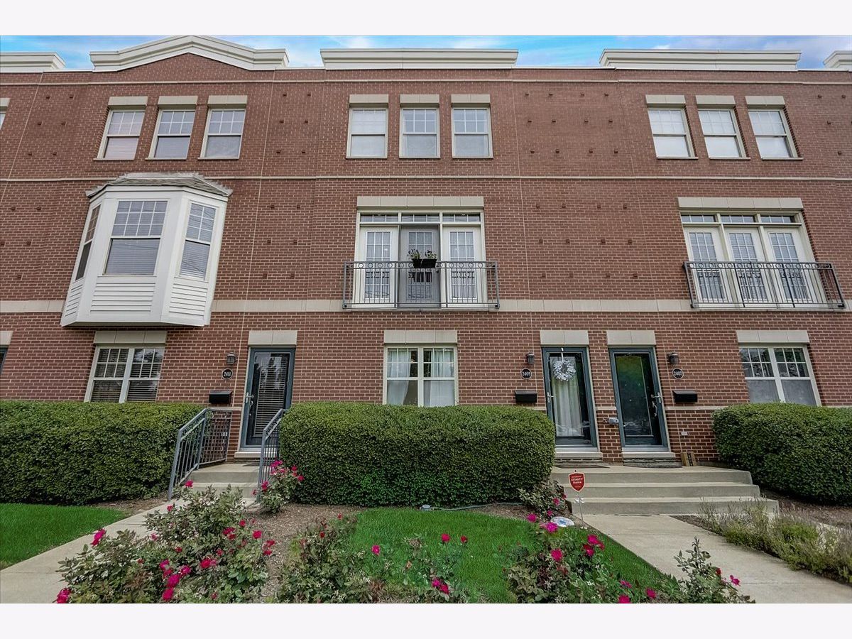 Townhomes & Homes Sold Elmwood Park Rowhouses Elmwood Park Illinois, 2409 75th